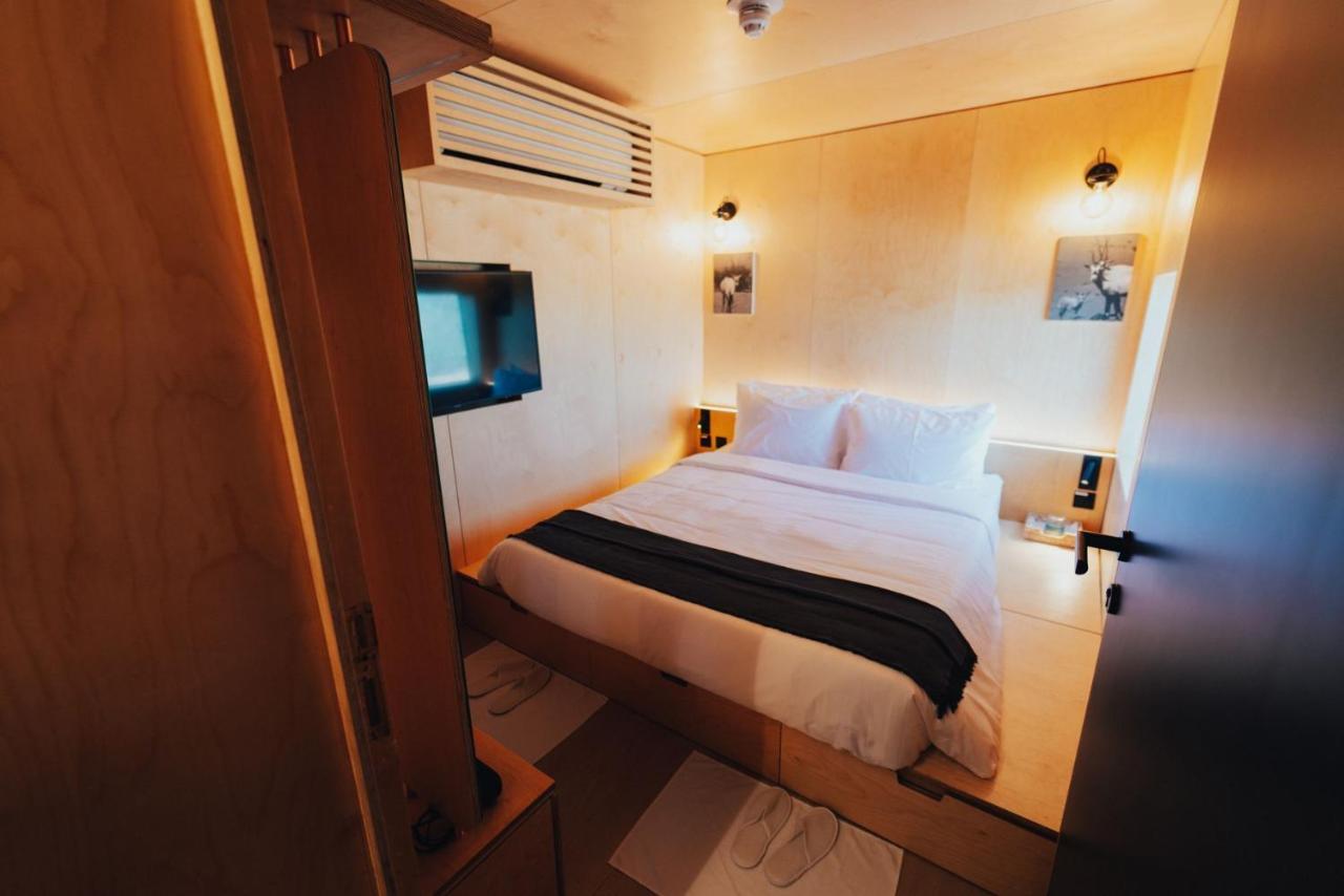 Bab Al Nojoum Al Mugheirah Hotel Al Marfaʼ Екстериор снимка